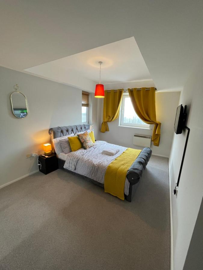The Reflection Apartment , With River Thames View London Bagian luar foto